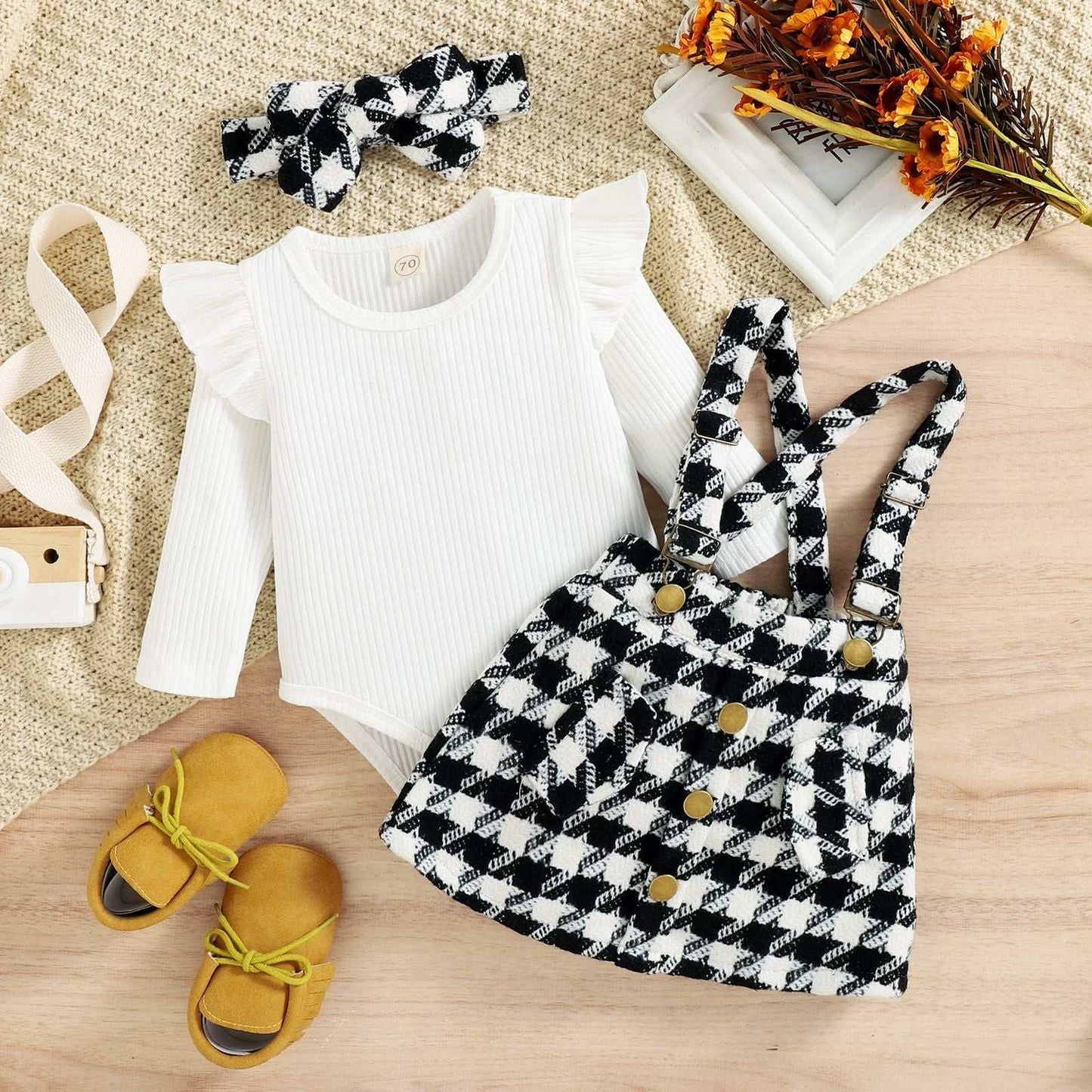 Girls Pattern Overalls with Long Sleeve Ruffle Shirt