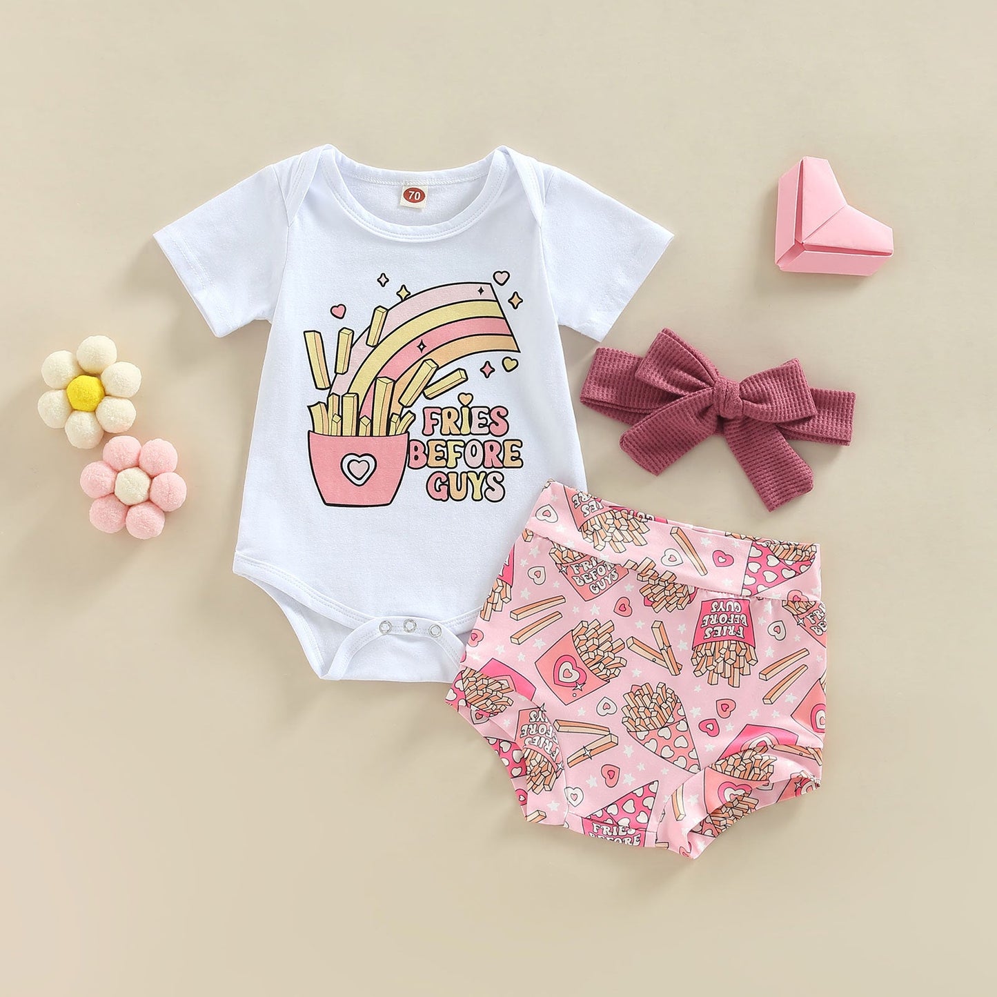 Baby girls short-sleeved fries set with blouse and shorts, white and pink, Korean style.