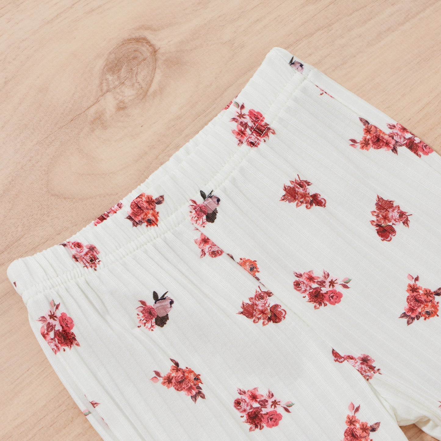 Floral Strap Tank Top with Bell-bottom Pants Set