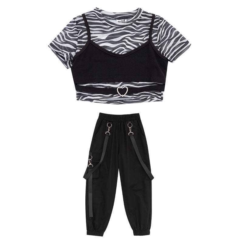 Teen jazz hip-hop street dance tracksuit set for kids, featuring leopard print short sleeve top and nine-length pants, perfect for summer wear.