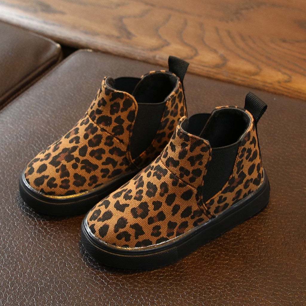 Cheetah fashion girls Martin boots with leopard print, suitable for autumn and winter.