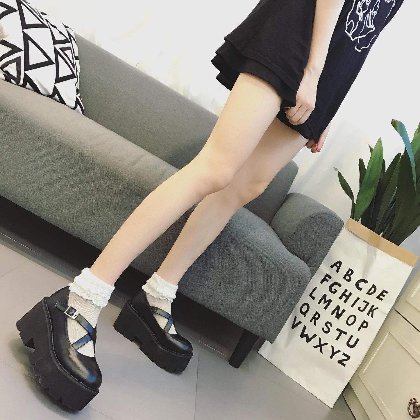 Japanese Soft Girl Cross Buckle Strap Leather Shoes