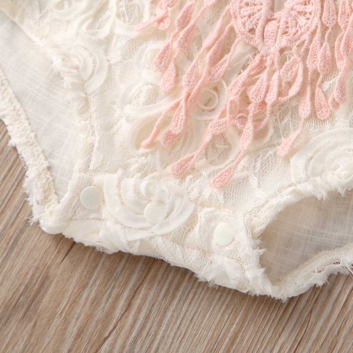 Comfortable Short Lace Pattern Baby Triangle Jumpsuit