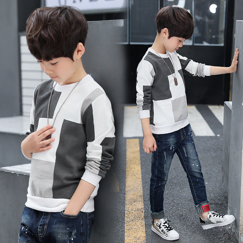 Big boys' autumn long-sleeved T-shirt with detachable hood, featuring a geometric pattern in cotton blend, shown in gray and paired with jeans and sneakers.