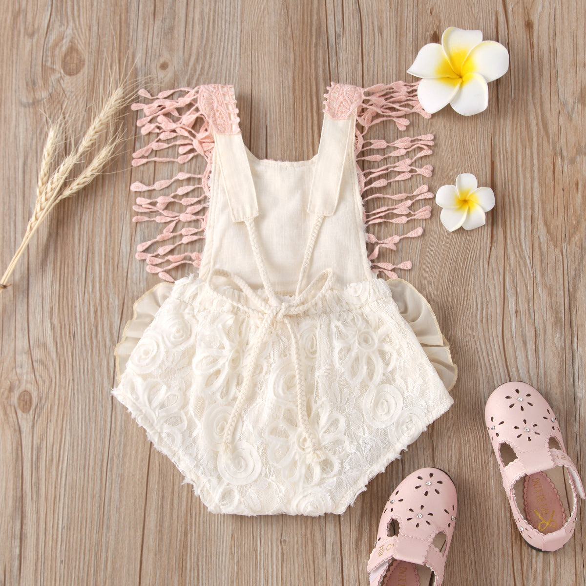 Comfortable Short Lace Pattern Baby Triangle Jumpsuit