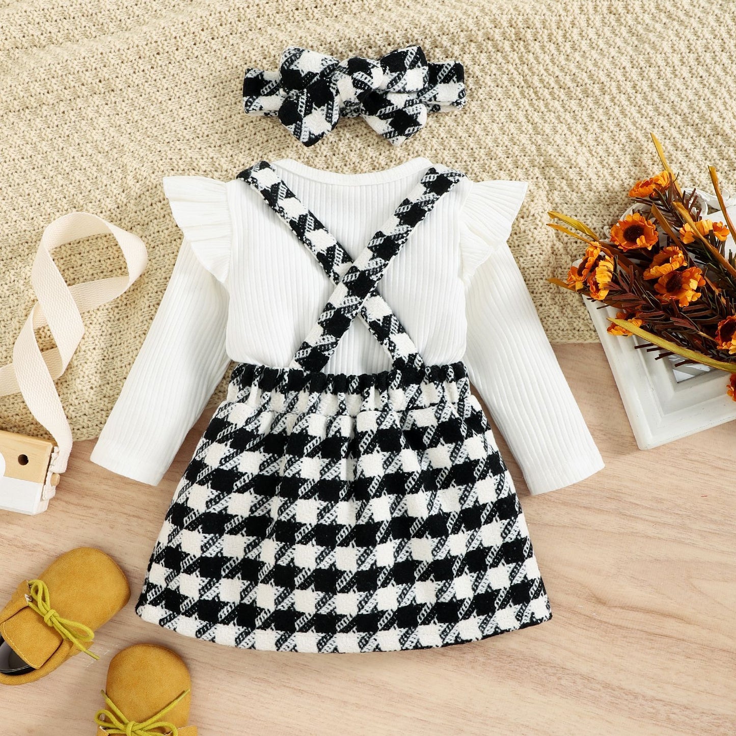 Girls Pattern Overalls with Long Sleeve Ruffle Shirt
